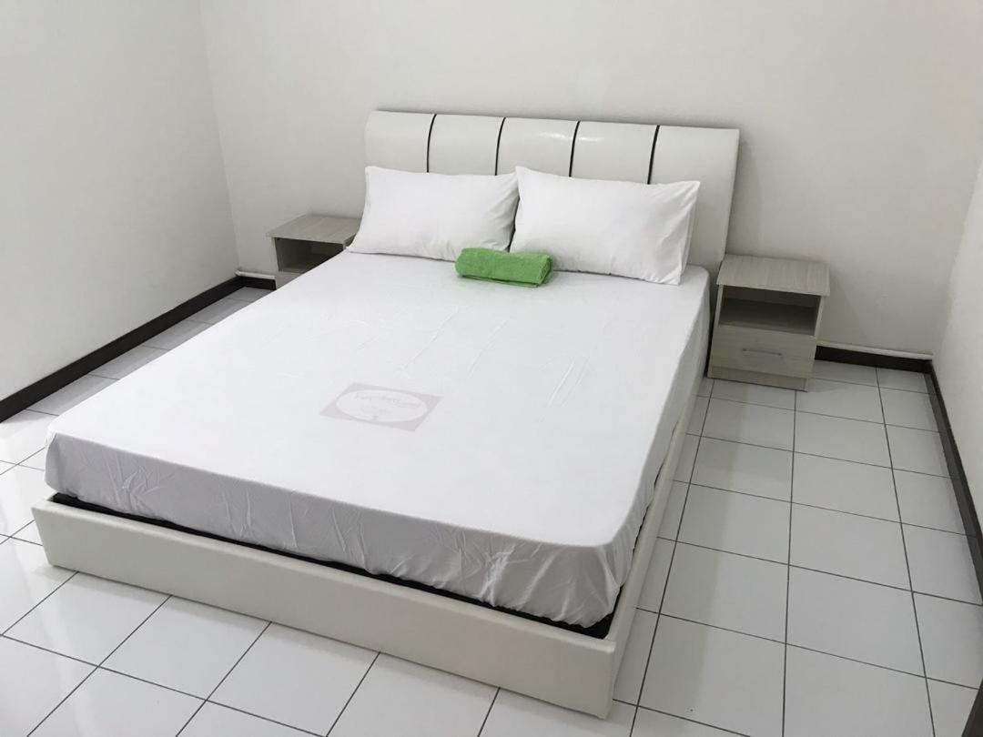 Api Api Centre Apartment Homestay Kota Kinabalu Ngoại thất bức ảnh